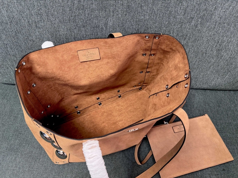 Va1e*ntin0 shopping bag